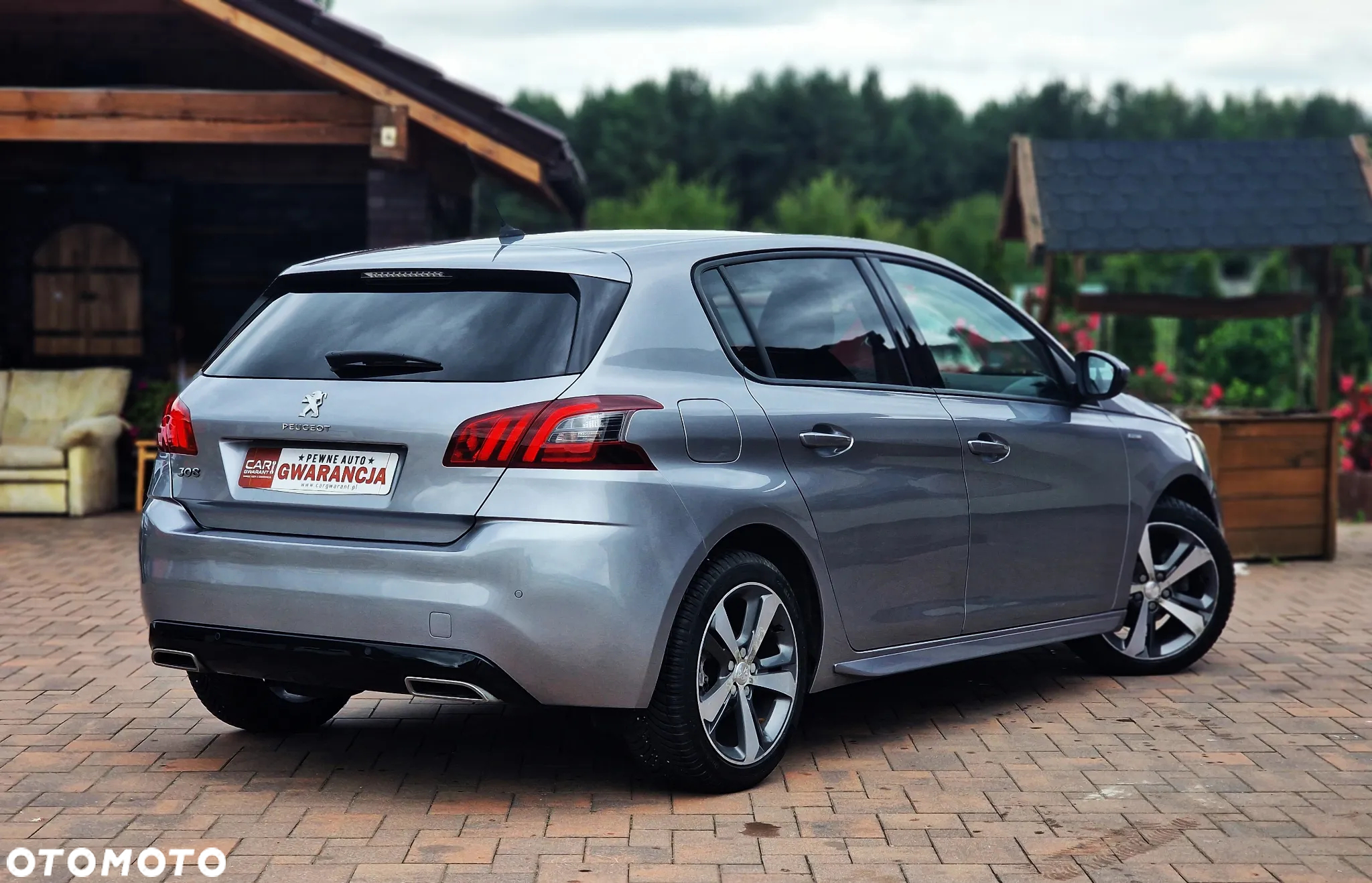 Peugeot 308 1.2 PureTech Allure S&S - 17