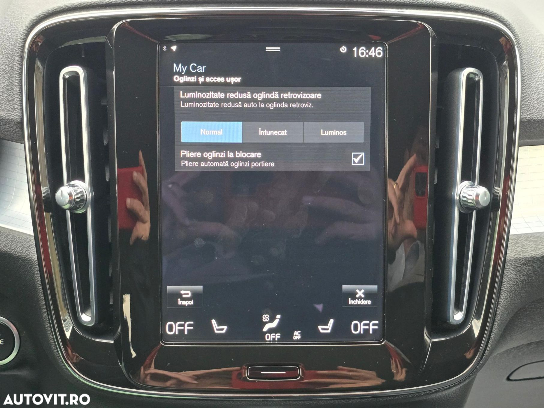 Volvo XC 40 - 25