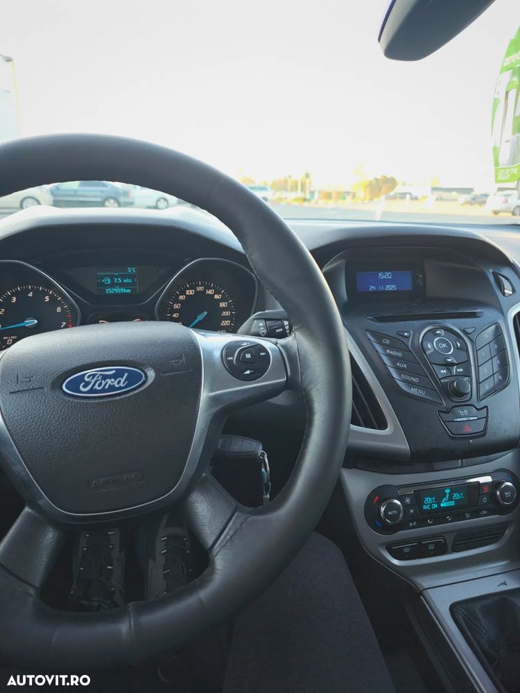 Ford Focus 1.6 Ti-VCT Sport - 9