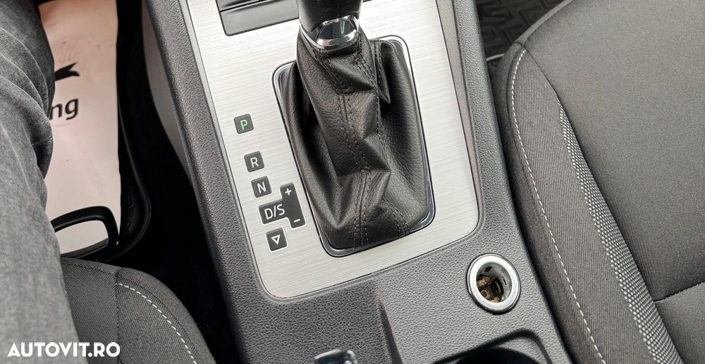 Skoda Octavia 2.0 TDI DSG Style - 3