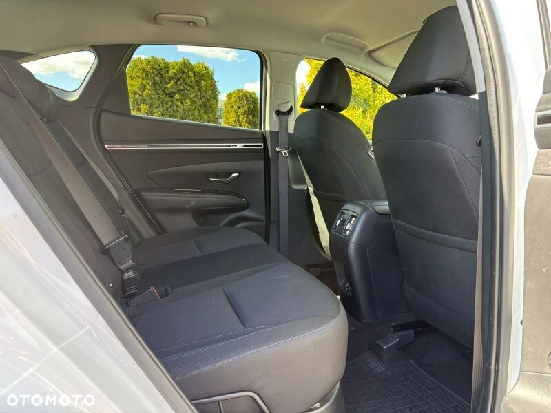 Hyundai Tucson 1.6 T-GDi HEV Executive 2WD - 14