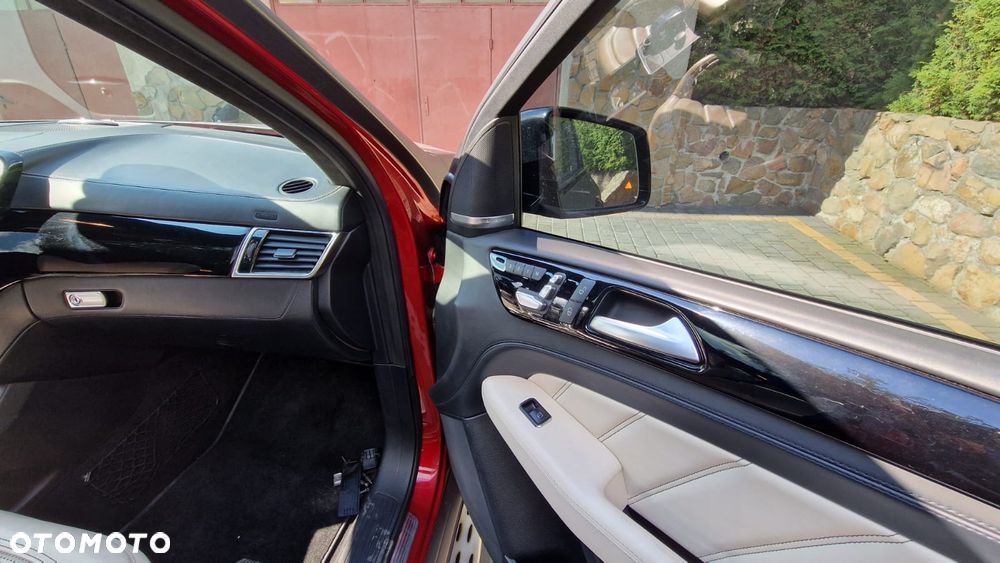 Mercedes-Benz GLE - 11