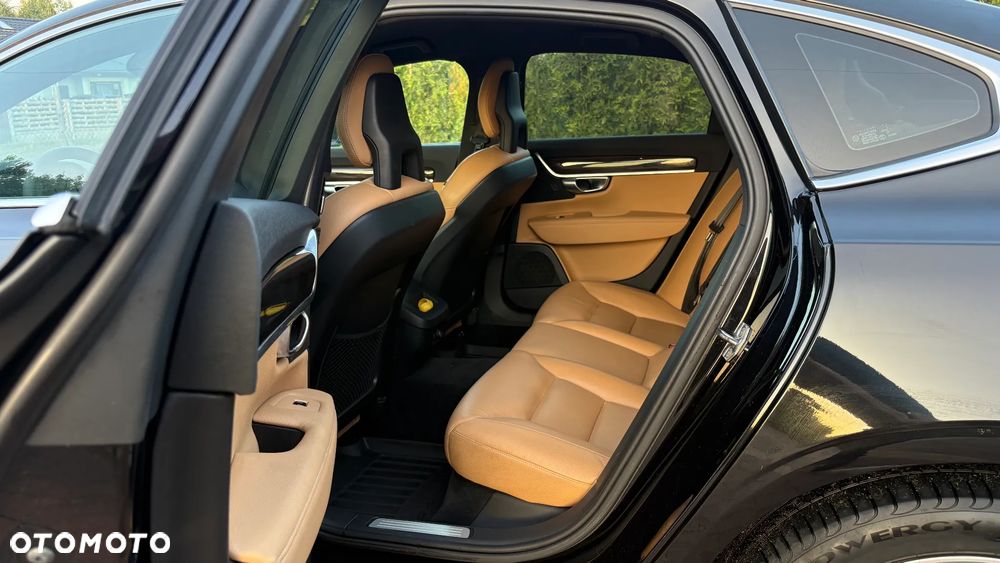 Volvo S90 D4 Momentum - 31