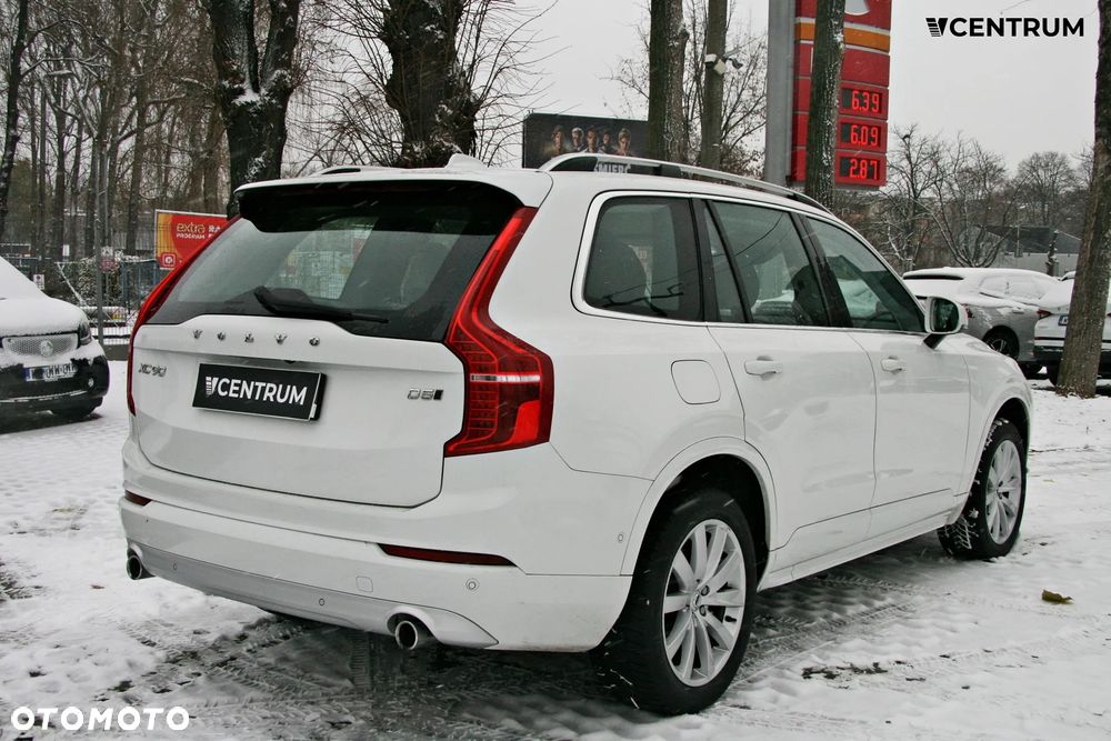 Volvo XC 90 D5 AWD Momentum - 5