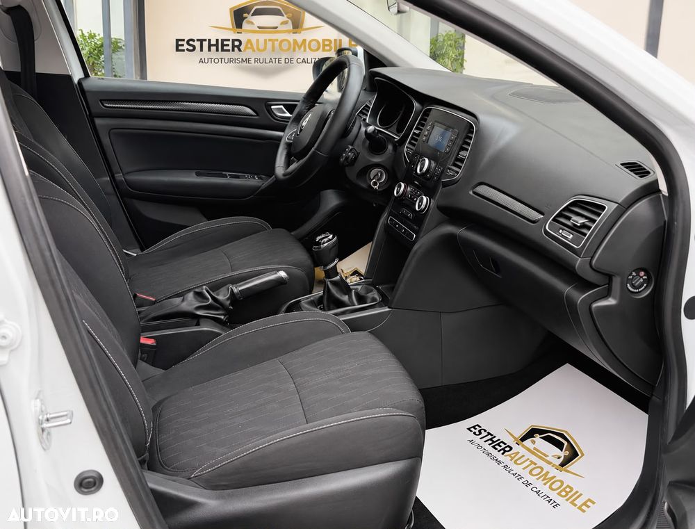 Renault Megane - 5