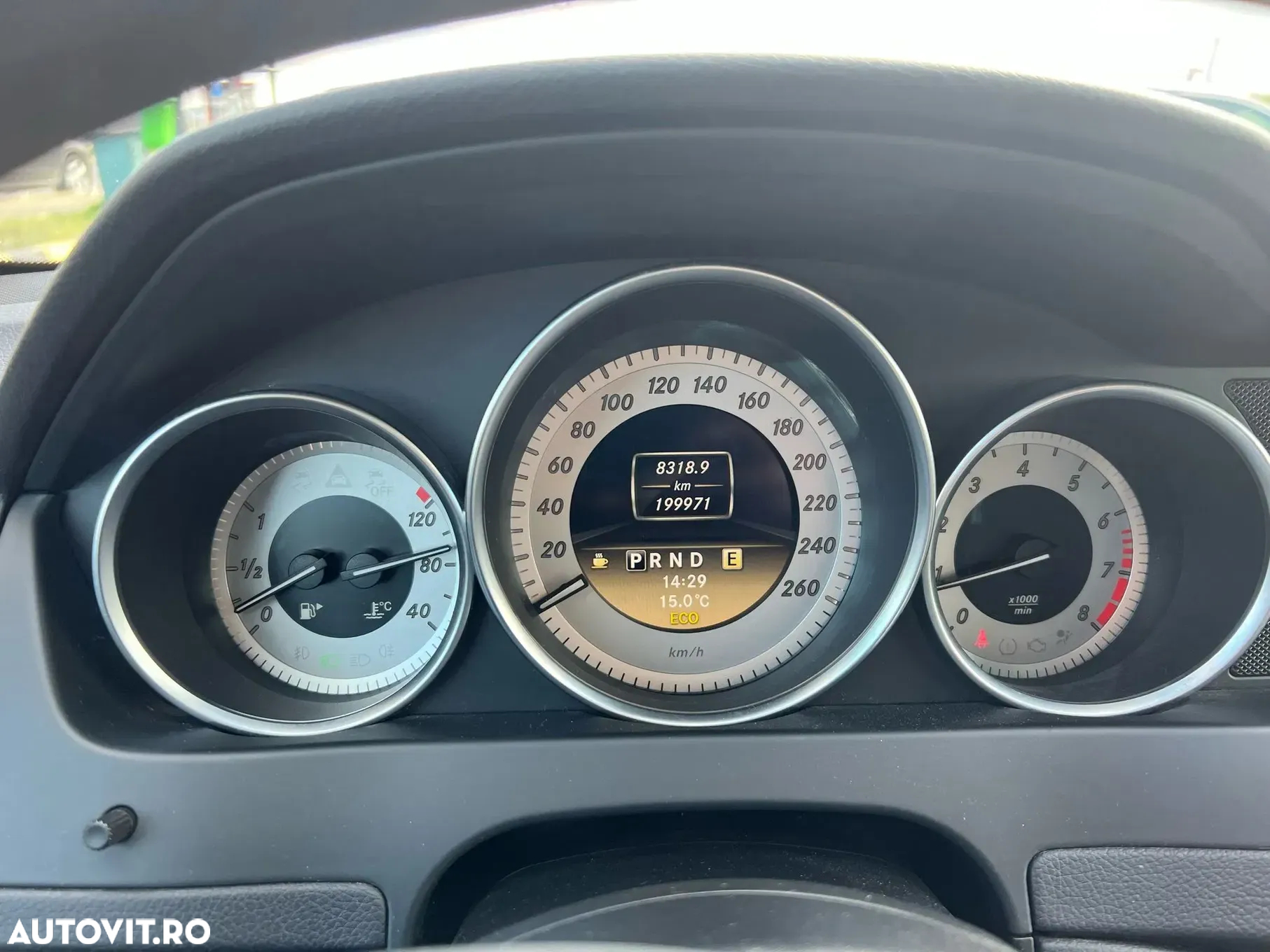 Mercedes-Benz C 200 T (BlueEFFICIENCY) 7G-TRONIC Avantgarde - 16