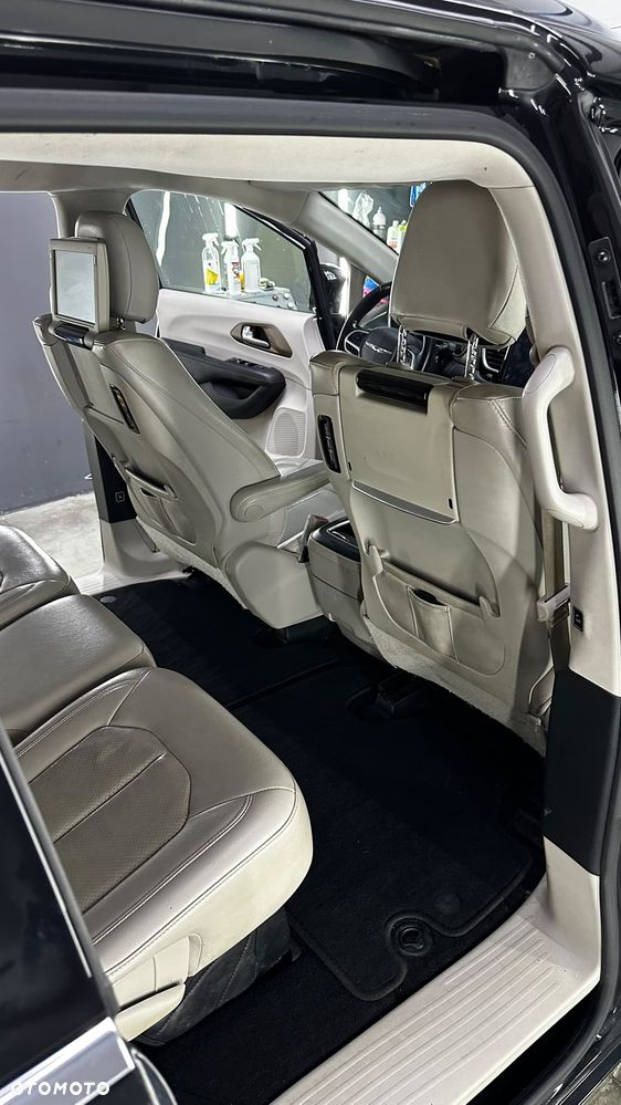 Chrysler Pacifica