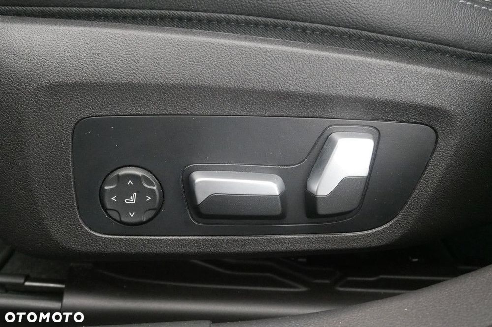 BMW Seria 3 - 32