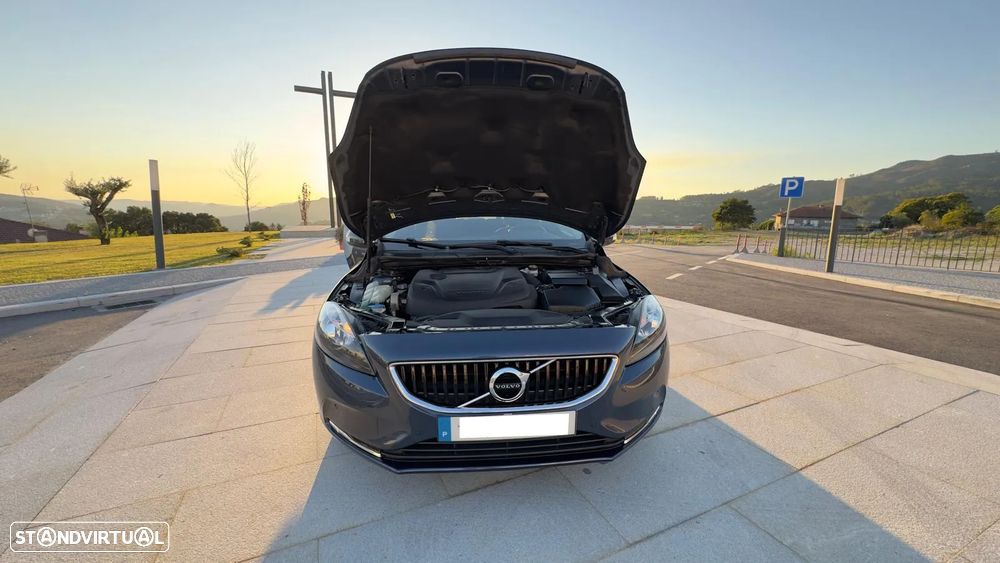 Volvo V40 D2 Kinetic - 12