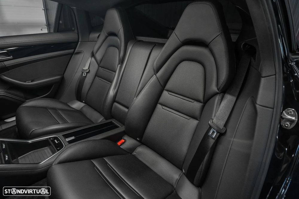Porsche Panamera 4 E-Hybrid Platinum Edition - 29