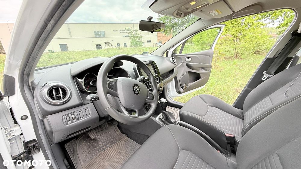 Renault Clio 1.2 16V Limited EU6 - 15