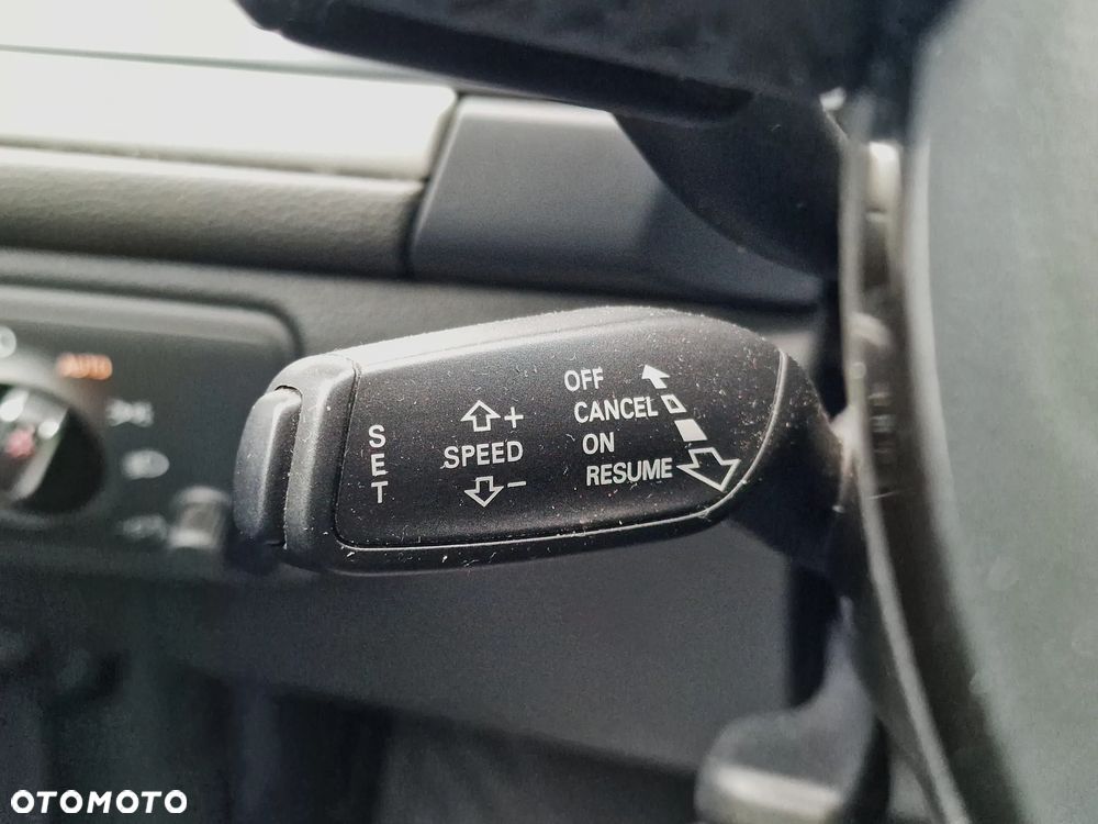 Audi A6 Avant 2.0 TDI Ultra S tronic - 37