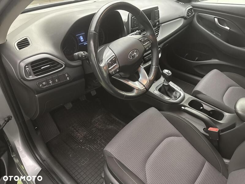 Hyundai i30 1.5 DPI Modern - 10