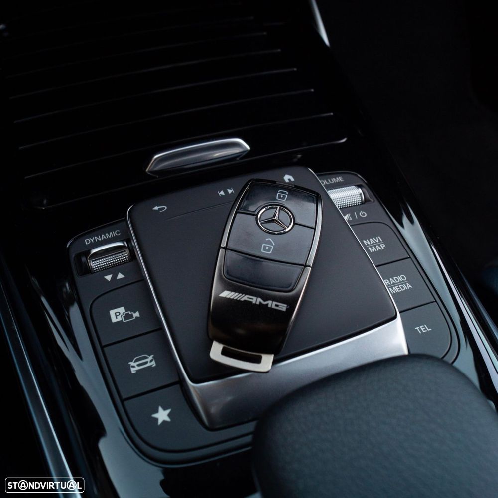 Mercedes-Benz A 35 AMG 4Matic Speedshift DCT 7G Edition 1 - 18