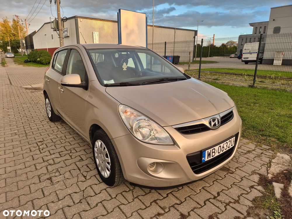 Hyundai i20 - 14