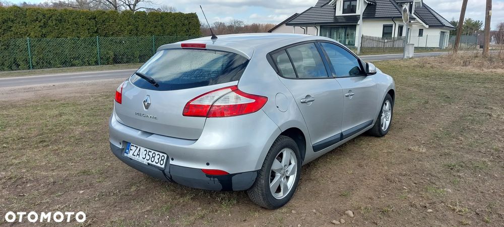 Renault Megane 1.6 16V Dynamique - 3