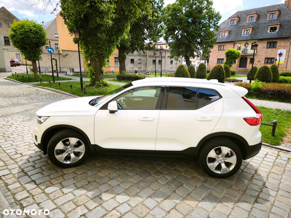 Volvo XC 40 T3 Momentum - 23