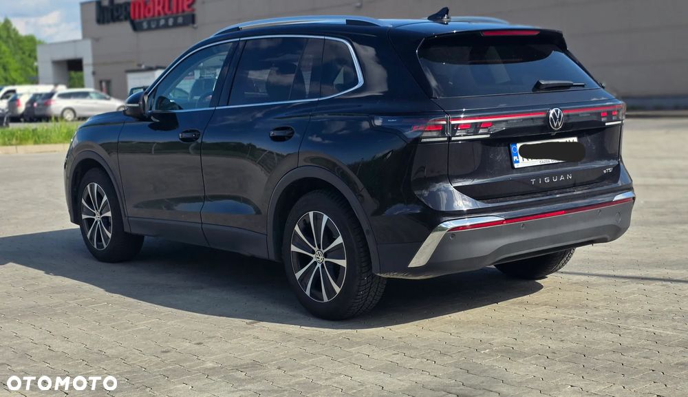 Volkswagen Tiguan - 6