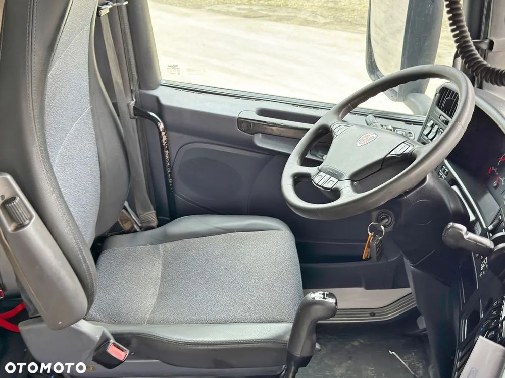 Scania R 620 * PLATFORMA 6,45 m * HIAB 600 E - 9 + PILOT * 8x4 * STAN BDB - 12