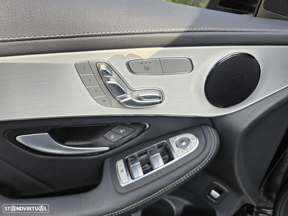 Mercedes-Benz GLC 300 de Coupé 4Matic - 24