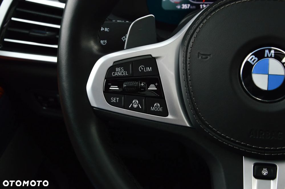 BMW X7 M50i - 30