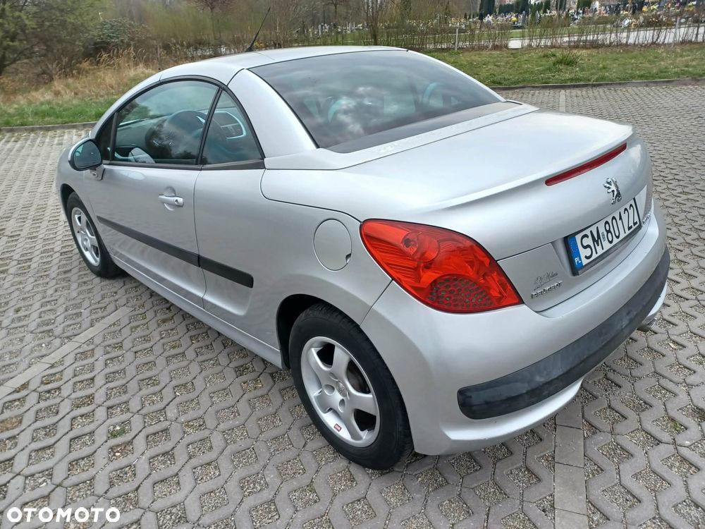 Peugeot 207 CC 120 VTi Active - 14