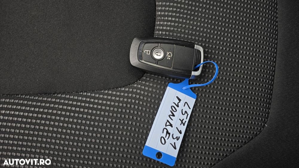 Ford Mondeo 2.0 HEV Titanium - 21