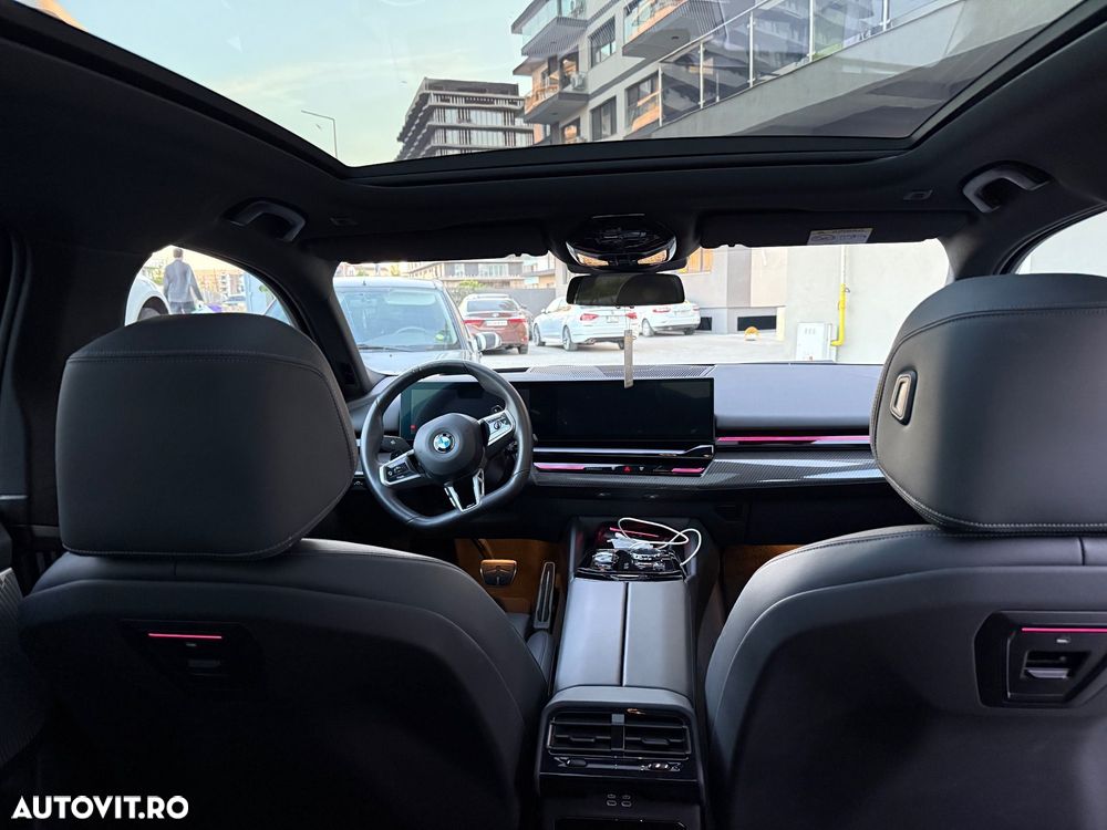 BMW Seria 5 520i AT MHEV - 24