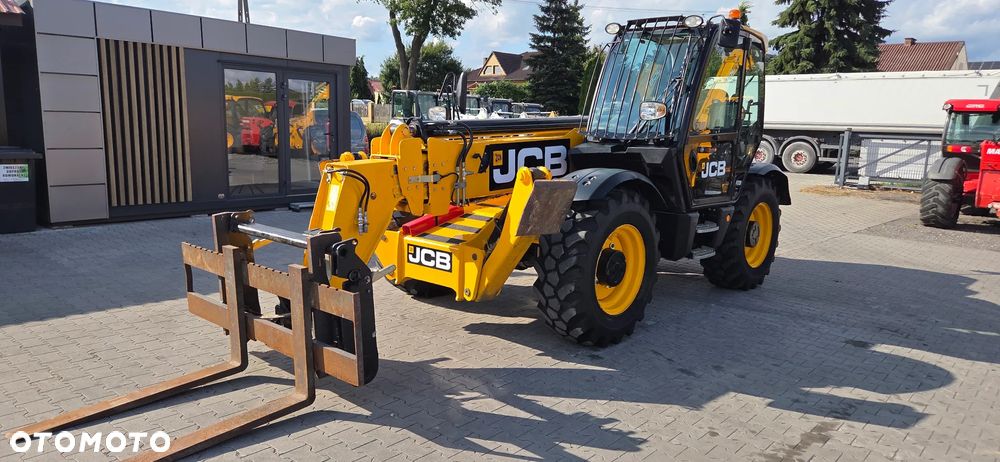 JCB <<JCB 540-140 Hi Viz, przebieg 4600 Mtg, 2017 rok!bez Dpf, opony 80% dobre,sprowadzona!>> - 3