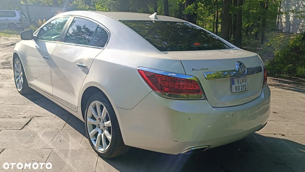 Buick Lacrosse - 16
