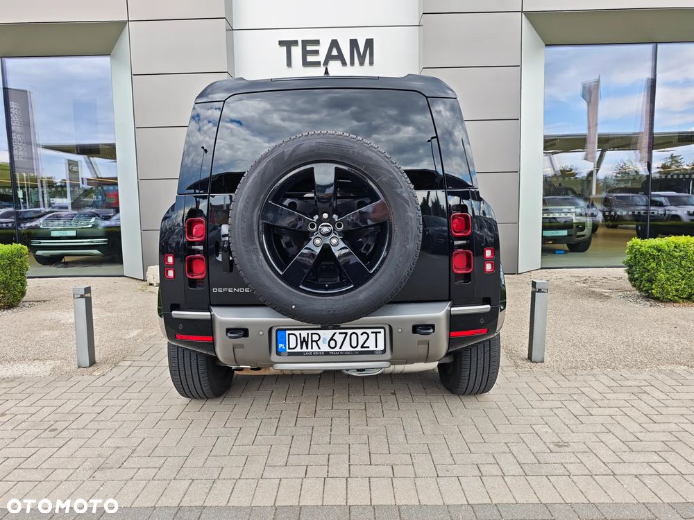 Land Rover Defender - 10