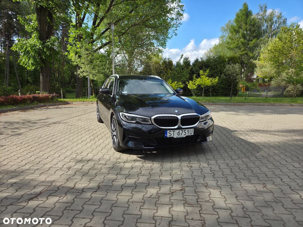BMW Seria 3 320d xDrive Luxury Line Purity - 12
