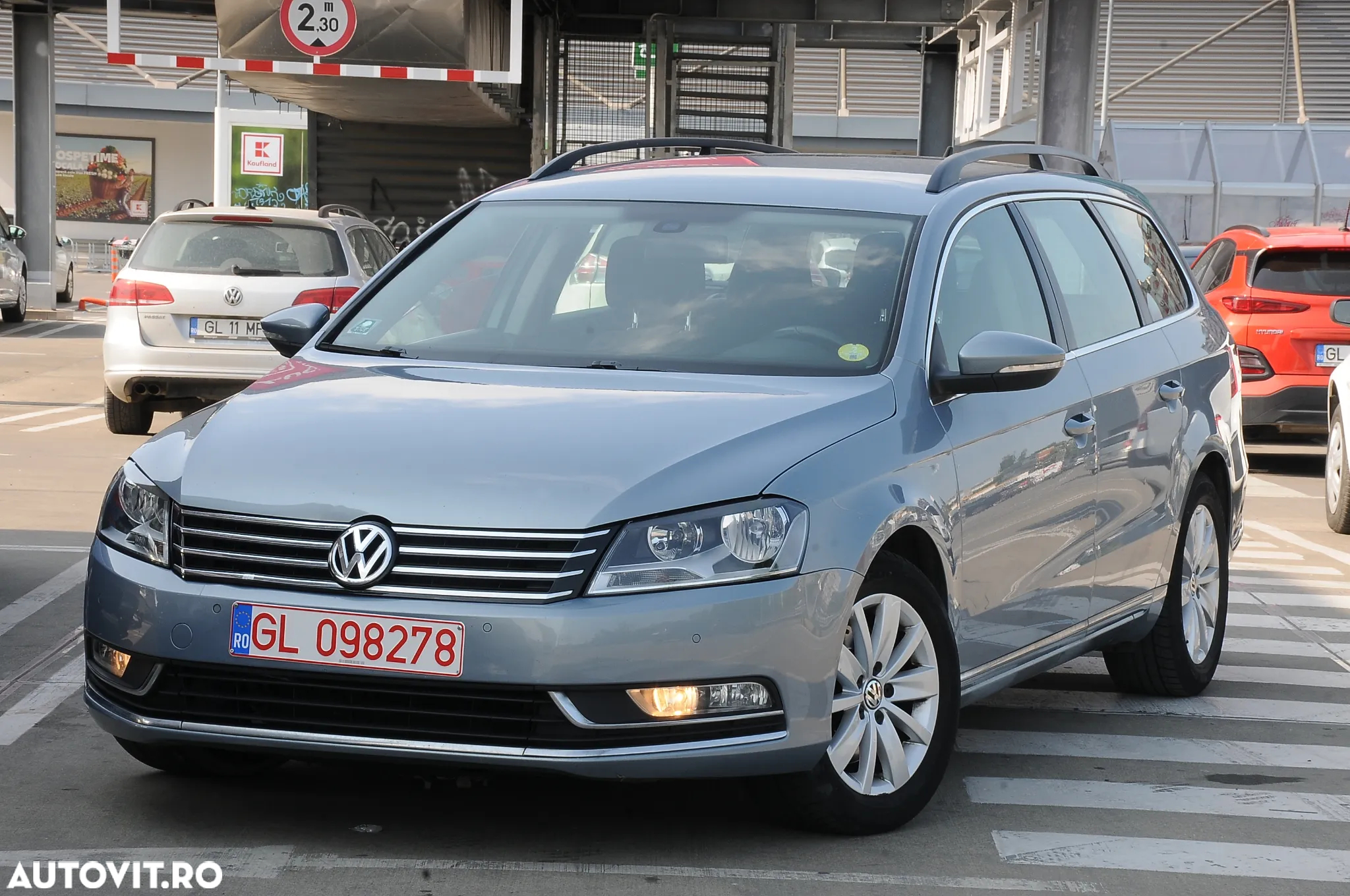 Volkswagen Passat Variant 1.6 TDI BlueMotion - 17
