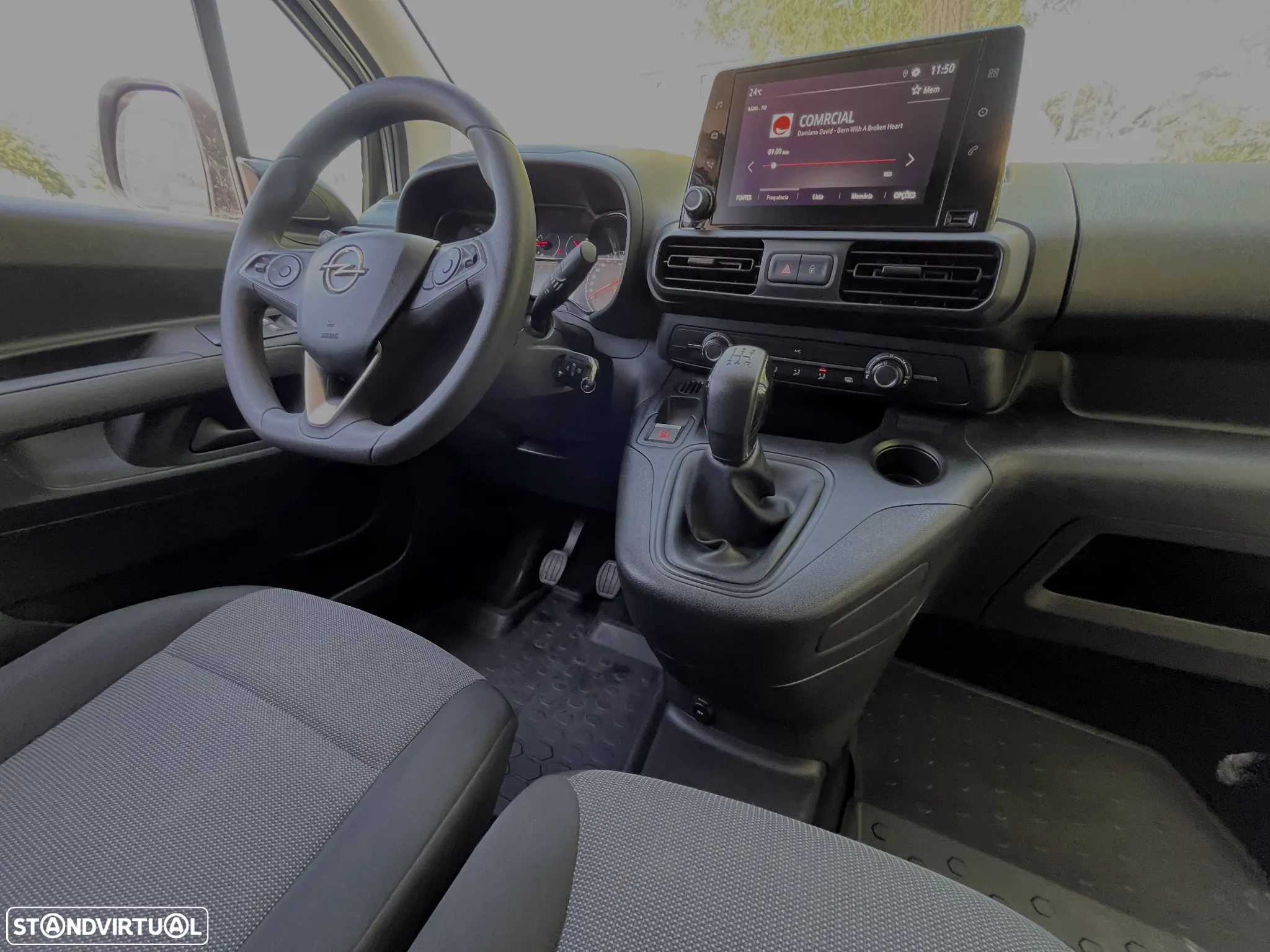 Opel Combo 1.5 CDTI Enjoy 3 lug. Ecrã táctil - 7