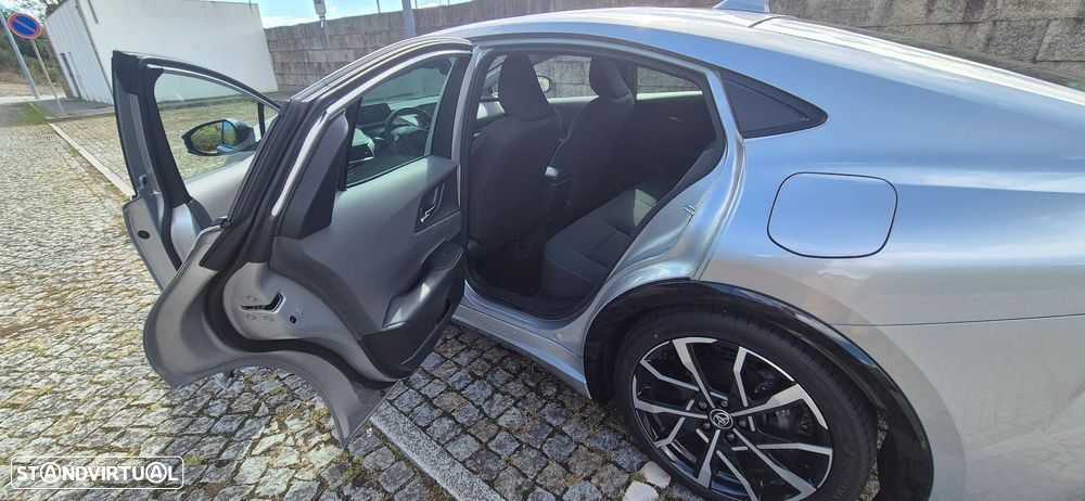 Toyota Prius 2.0 Plug-in Luxury - 18