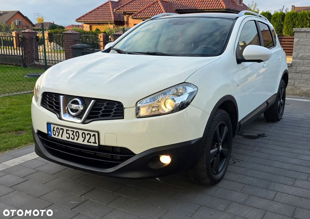 Nissan Qashqai - 25