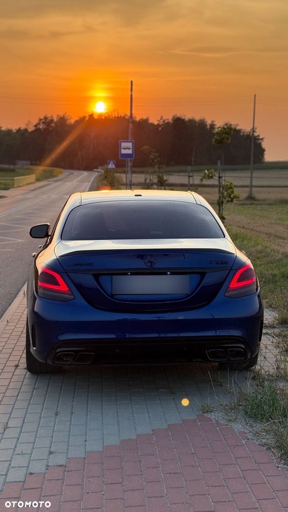 Mercedes-Benz Klasa C 63 S AMG 9G - 9