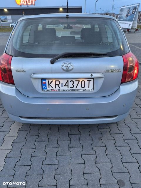 Toyota Corolla 1.6 VVT-i Sol - 4