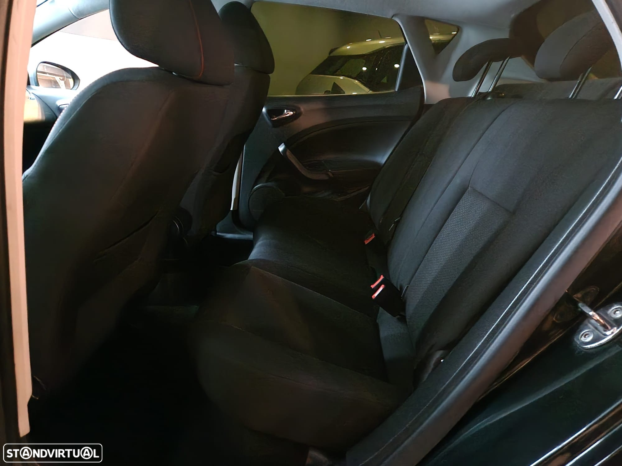 SEAT Ibiza 1.6 TDi FR - 20
