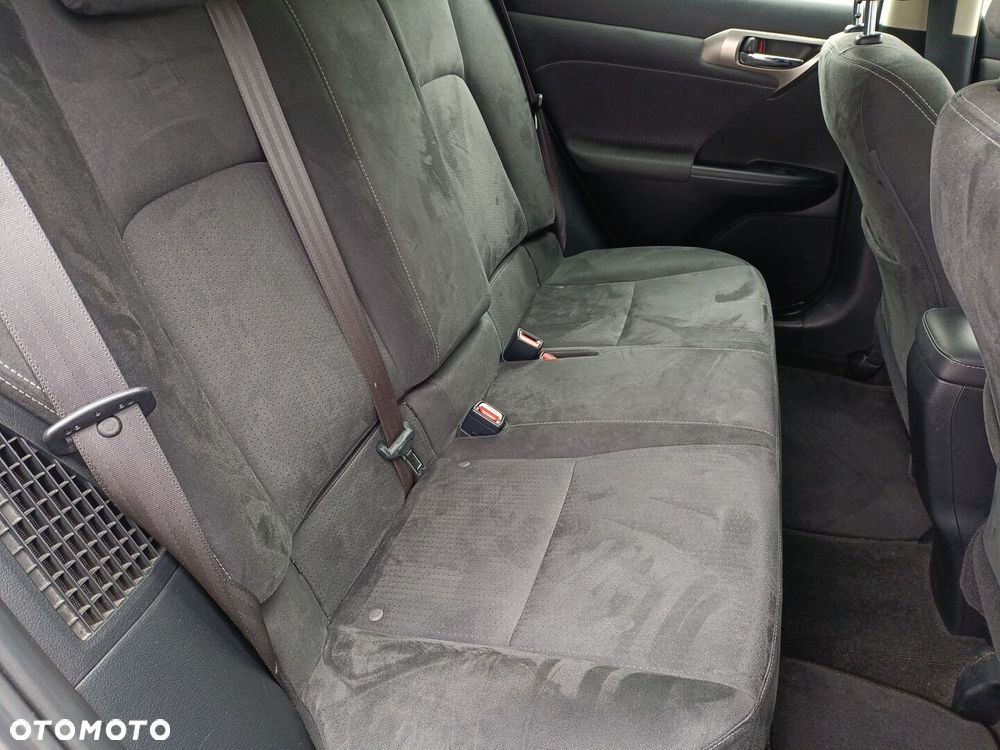 Lexus CT 200h Elegance EU6 - 16