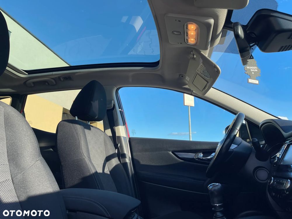 Nissan Qashqai 1.2 DIG-T Tekna EU6 - 18