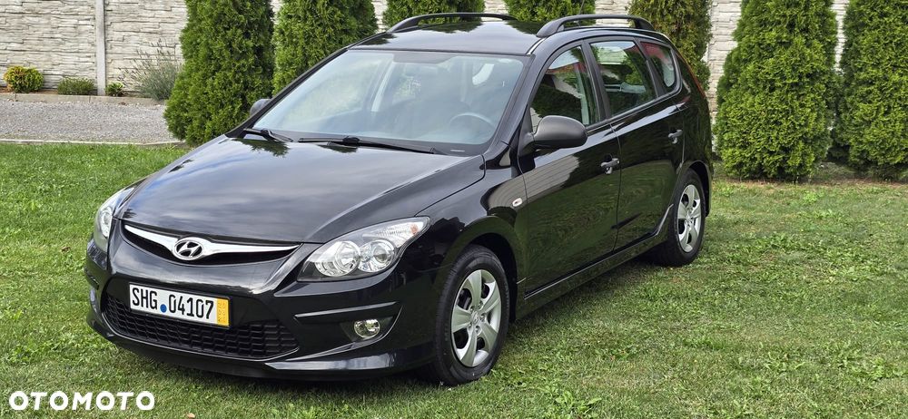 Hyundai i30 1.4 Base + - 2