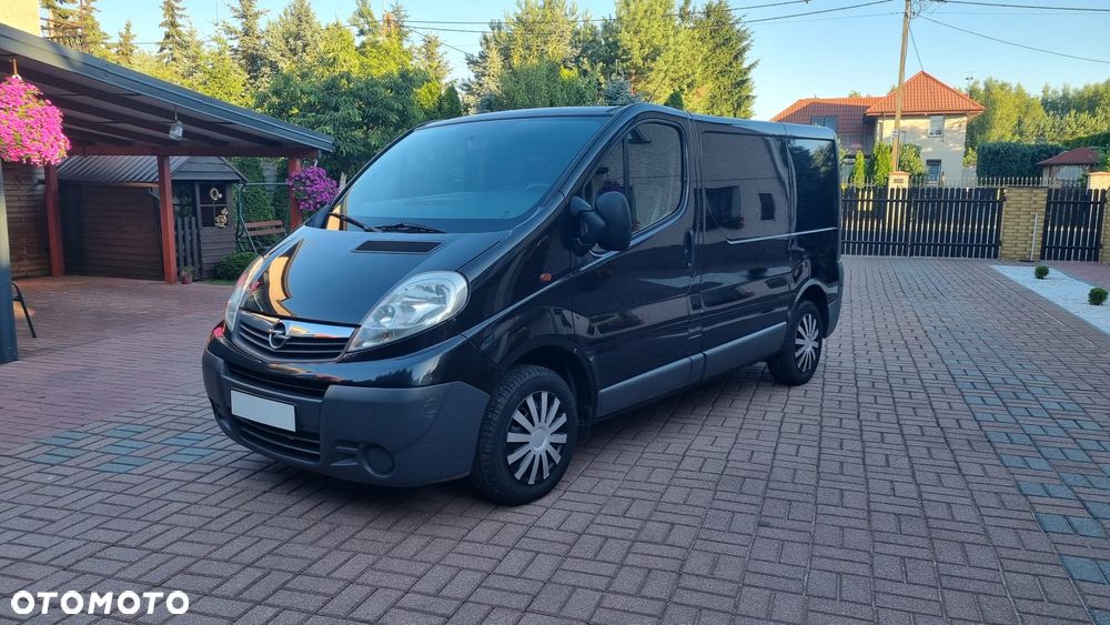 Opel Vivaro - 1