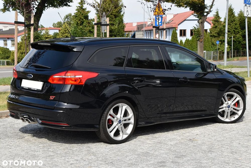 Ford Focus SW 2.0 TDCi ST - 4
