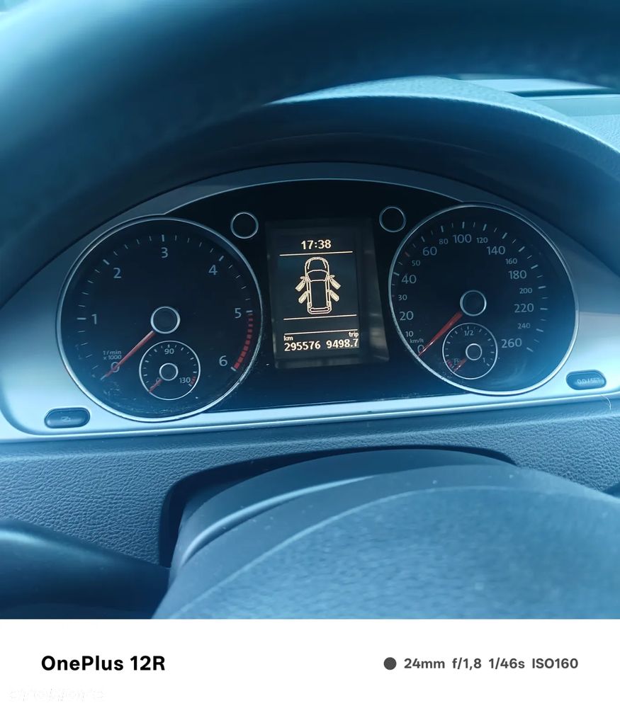 Volkswagen Passat Variant 1.6 TDI BlueMotion - 13