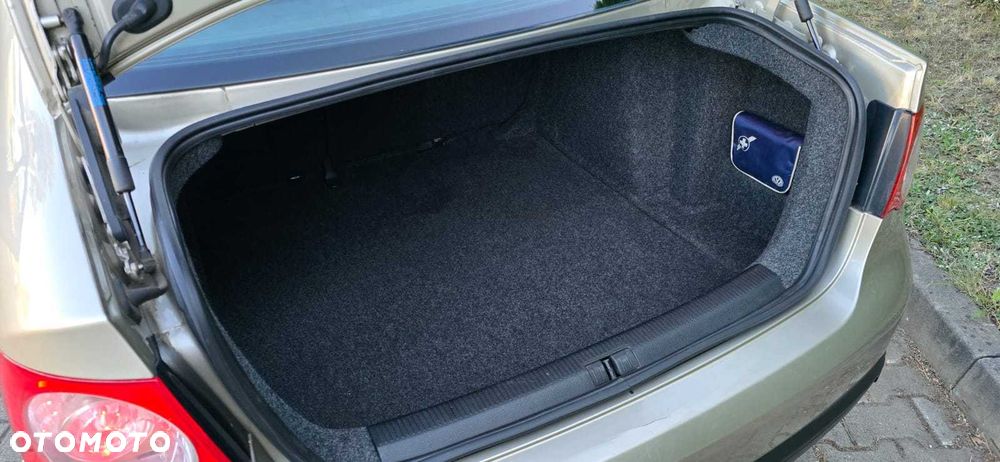 Volkswagen Jetta - 6