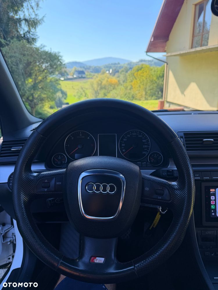 Audi A4 Avant - 29