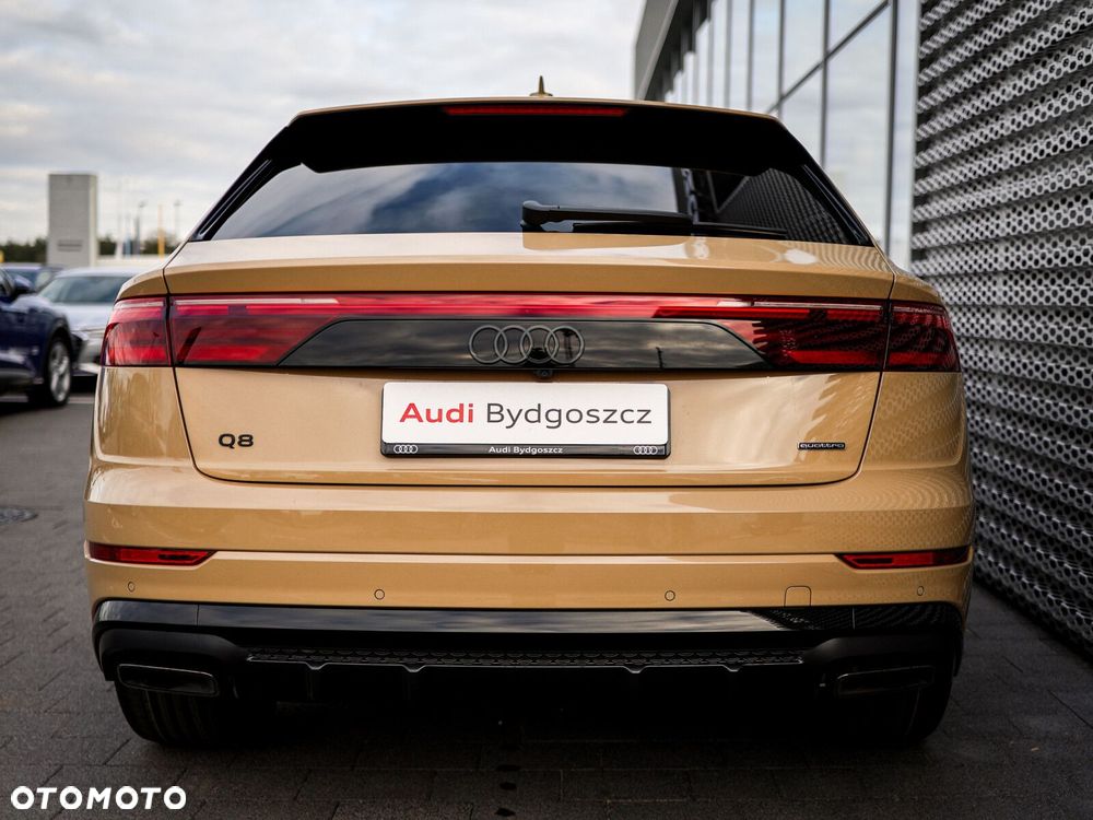 Audi Q8 - 6