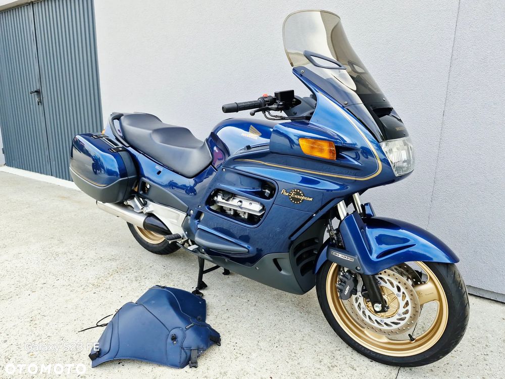 Honda ST - 1