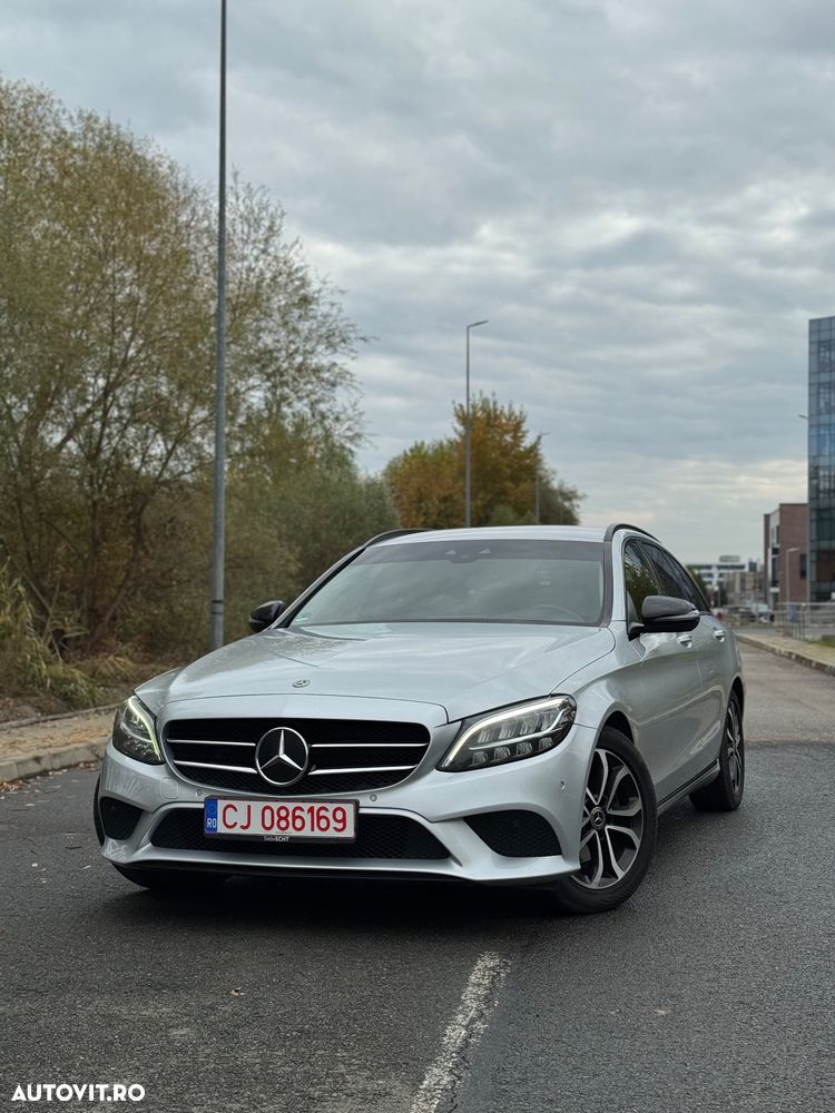 Mercedes-Benz C 220 d T 9G-TRONIC Avantgarde - 4